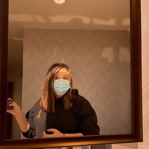 Meet your Posher, Julieta